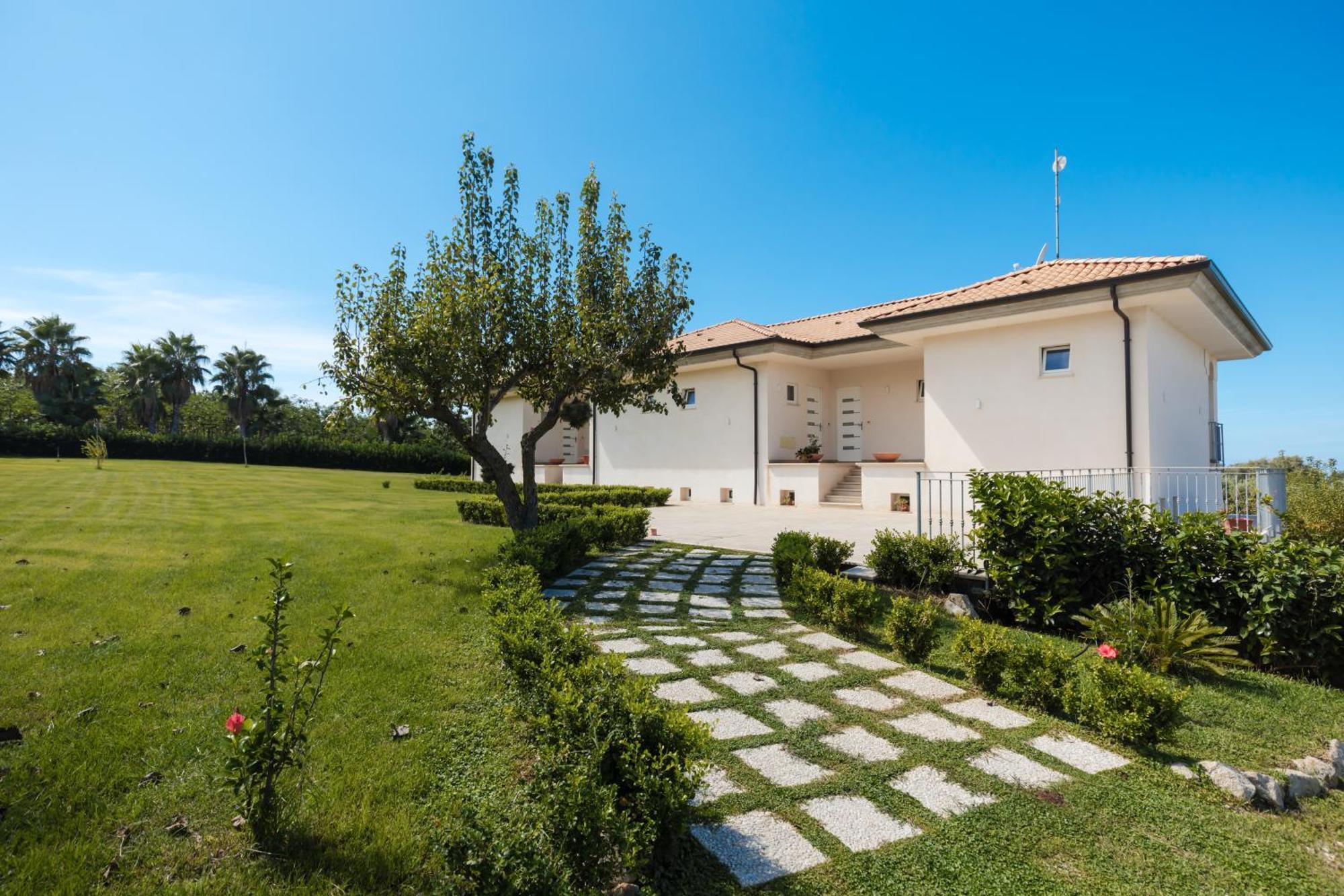 Villa Eirene Ricadi Exterior photo