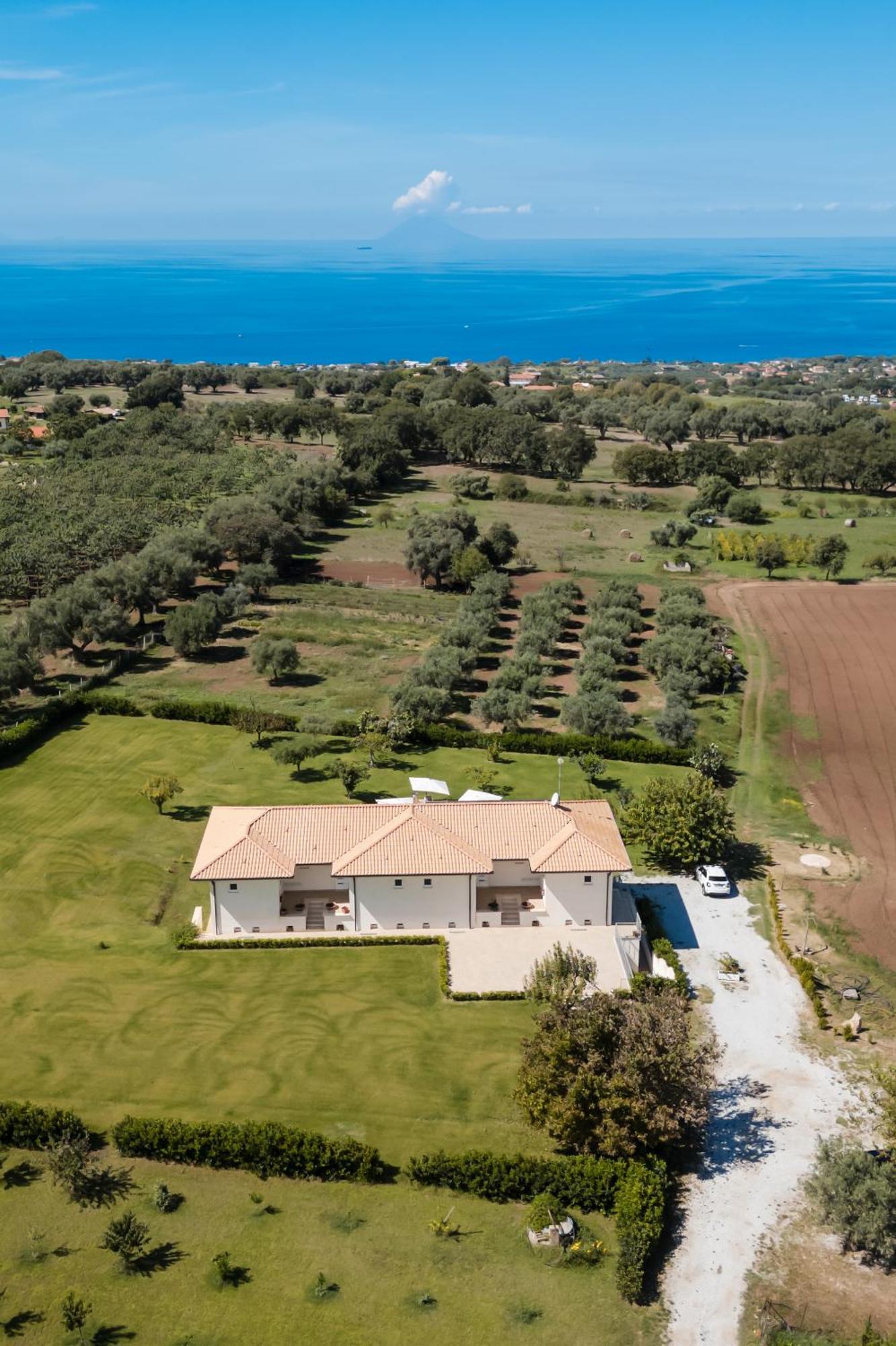 Villa Eirene Ricadi Exterior photo